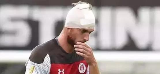 并密切关注 并密切关注